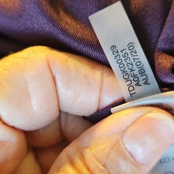 TOMMY HILFIGER BURNOUT VELVET Elegant Purple Floral Wrap Dress. SIZE 6. - Picture 10 of 11